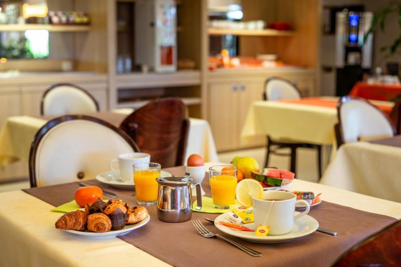 Kyriad Toulouse Blagnac Aeroport Экстерьер фото