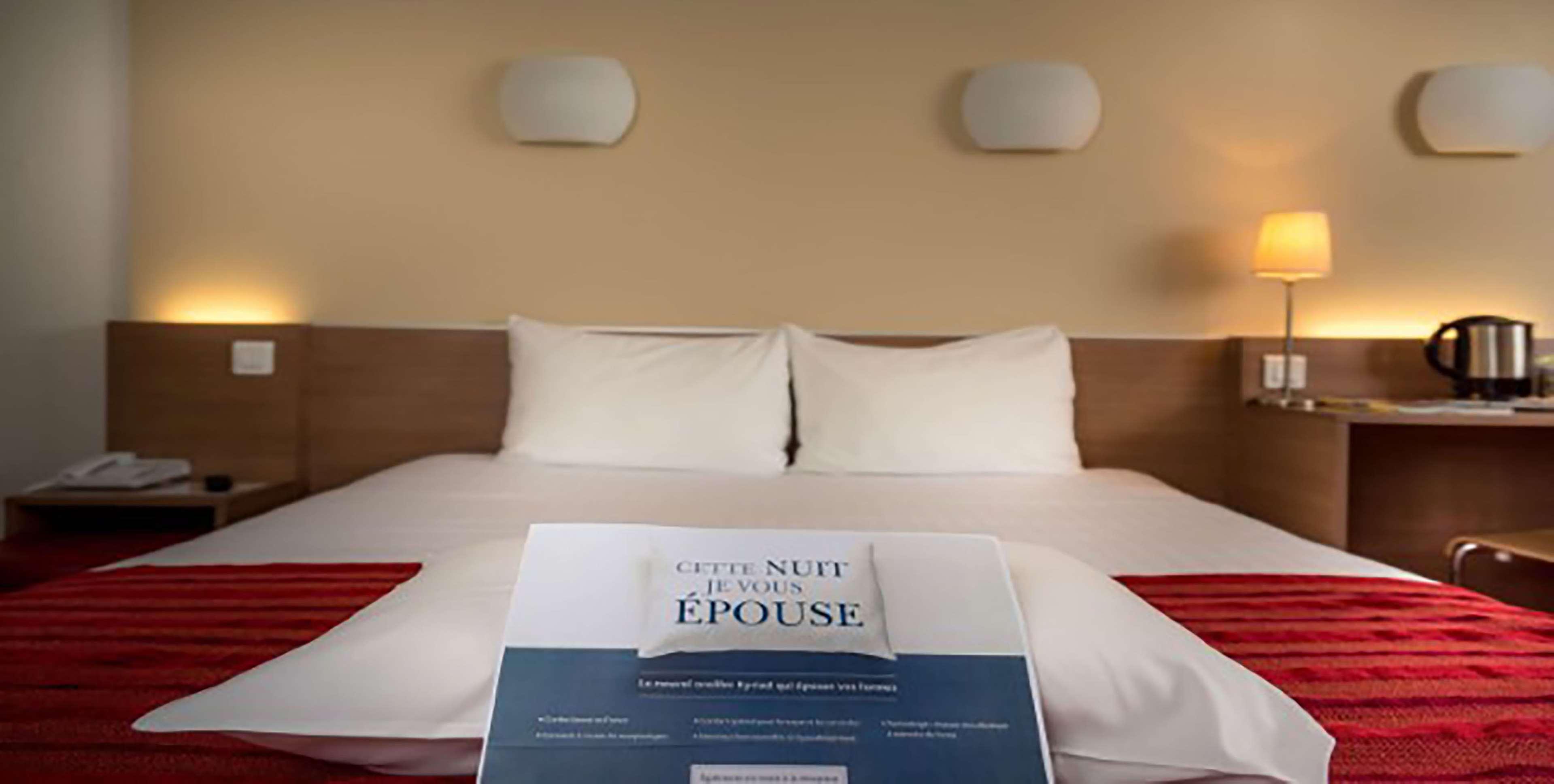 Kyriad Toulouse Blagnac Aeroport Экстерьер фото